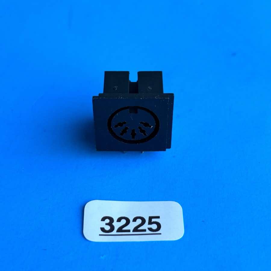 NATIVE INSTRUMENT MASCHINE MKI MIDI Controller Part: MIDI Input/Output Socket