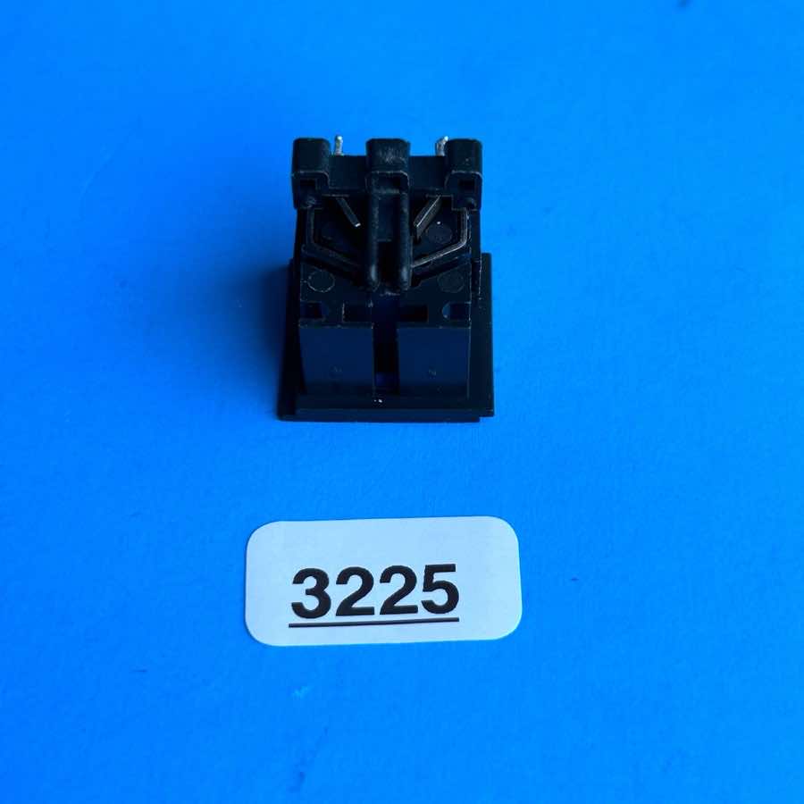 NATIVE INSTRUMENT MASCHINE MKI MIDI Controller Part: MIDI Input/Output Socket