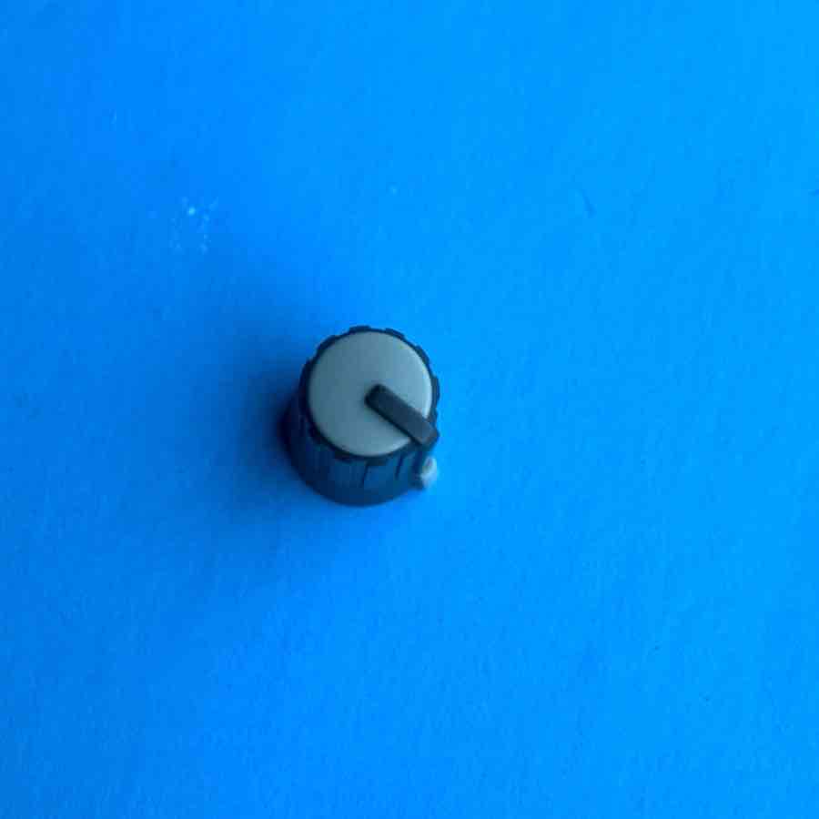 YAMAHA EMX620 Powered Mixer Part: Knob Cover Cap [GRAY] [2PCS]