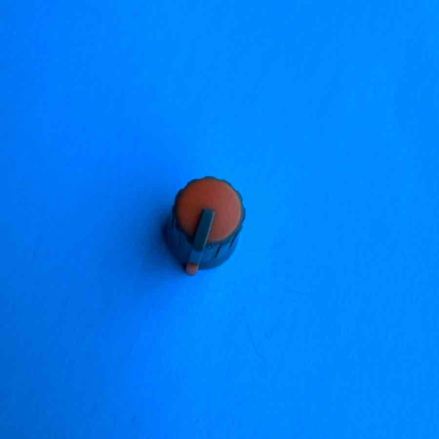 YAMAHA EMX620 Powered Mixer Part: Knob Cover Cap [ORANGE] [2PCS]