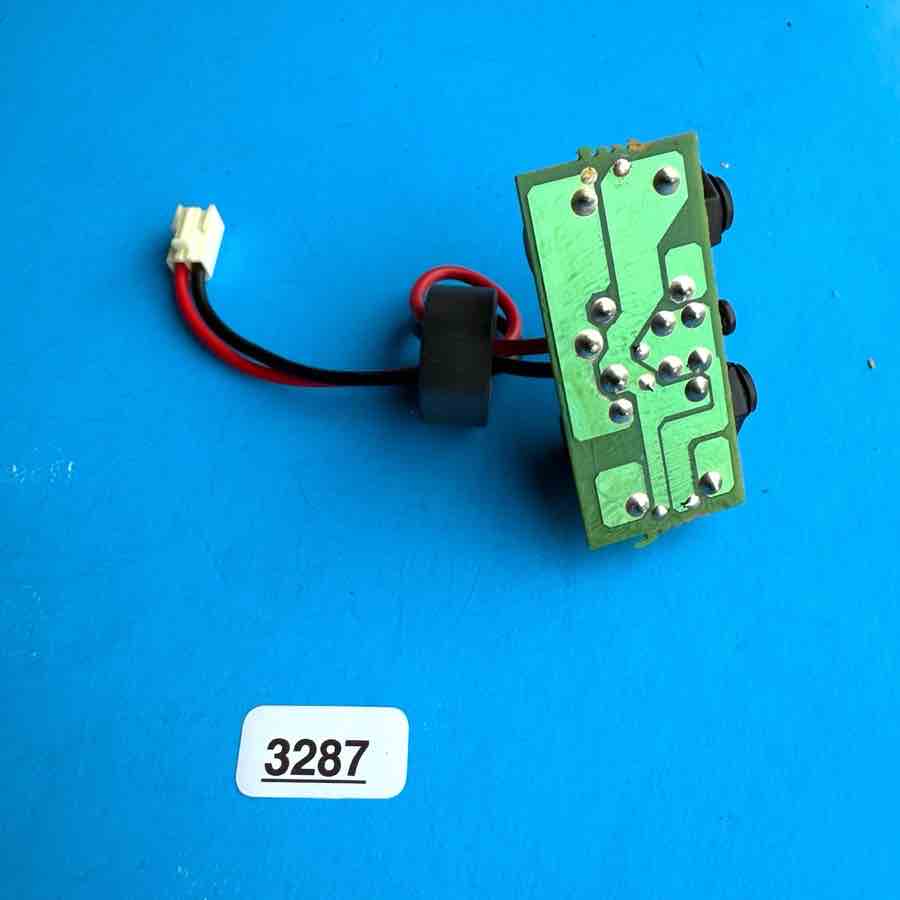 YAMAHA EMX620 Powered Mixer Part: 1/4" TS Speaker Output Jack Socket PCB Board