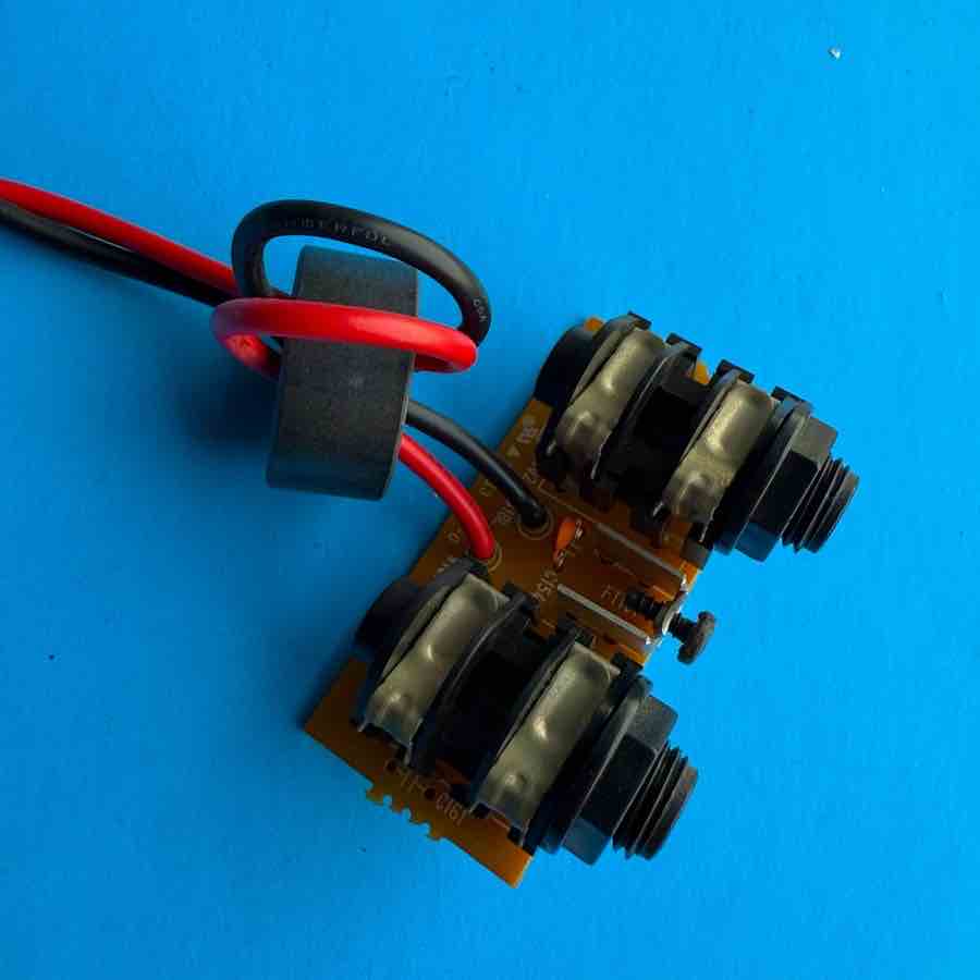 YAMAHA EMX620 Powered Mixer Part: 1/4" TS Speaker Output Jack Socket PCB Board