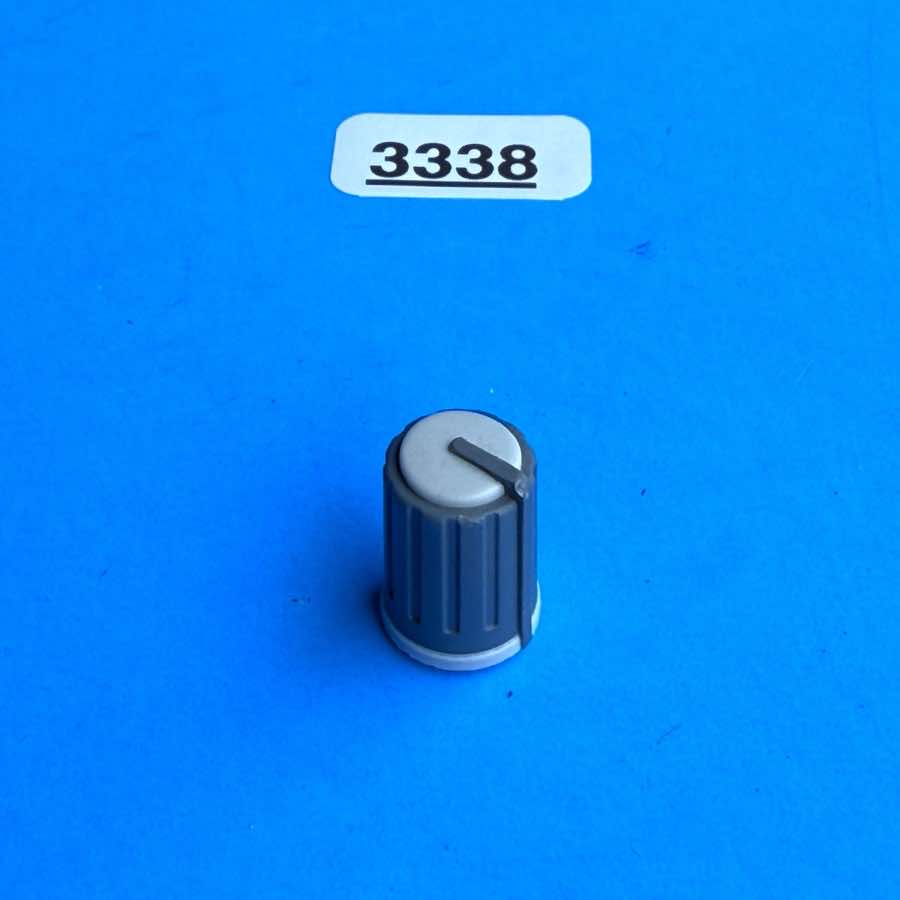 PEAVEY RQ2318 RQ Series Mixer Part: LARGE Knob Cover Cap Tip [WHITE] [2PCS]