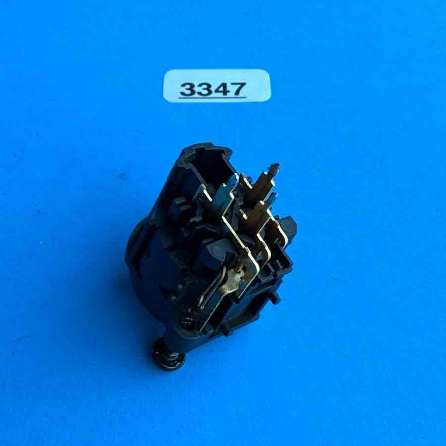 YAMAHA EMX620 Powered Mixer Part: Neutrik XLR Female Socket [2PCS]