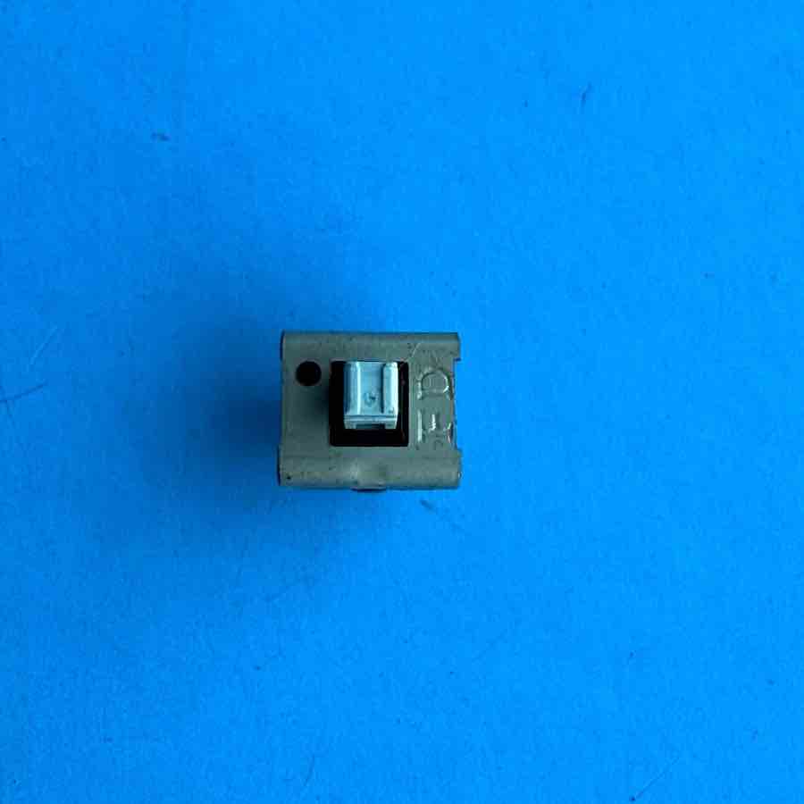YAMAHA EMX620 Powered Mixer Part: Digital Effect ON/OFF Switch Bush Button