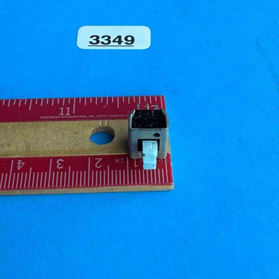 YAMAHA EMX620 Powered Mixer Part: Digital Effect ON/OFF Switch Bush Button
