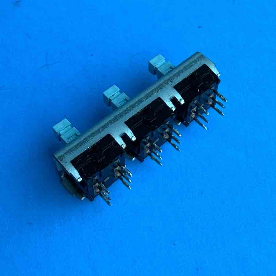 YAMAHA EMX620 Powered Mixer Part: Digital Effect Select Bush Button Switch Set