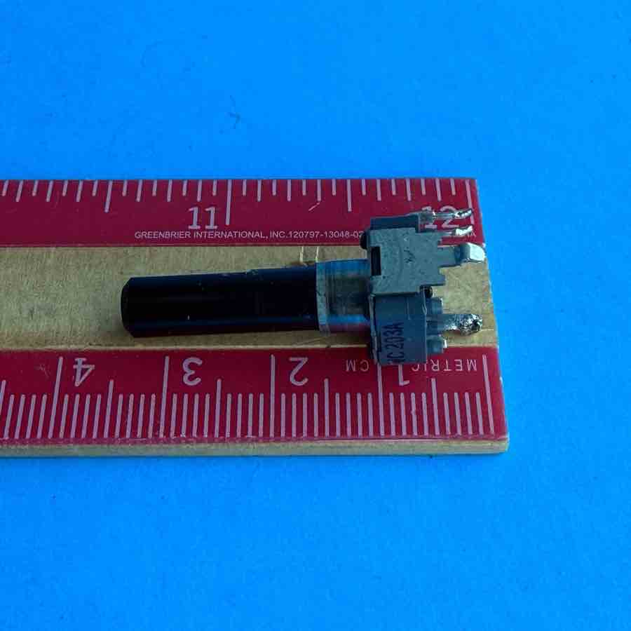 YAMAHA EMX620 Powered Mixer Part: D-Shaft 3-Pin Potentiometer A20K 203A [2PCS]