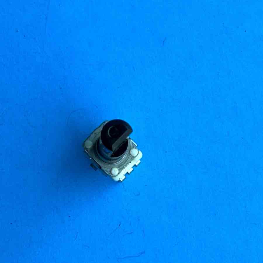 YAMAHA EMX620 Powered Mixer Part: D-Shaft 3-Pin Potentiometer B50K 203B [2PCS]