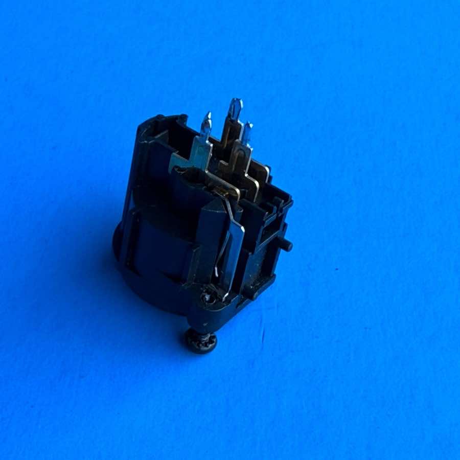 PEAVEY RQ2318 RQ Series Mixer Part: Female XLR Input Socket J.T. [2PCS]
