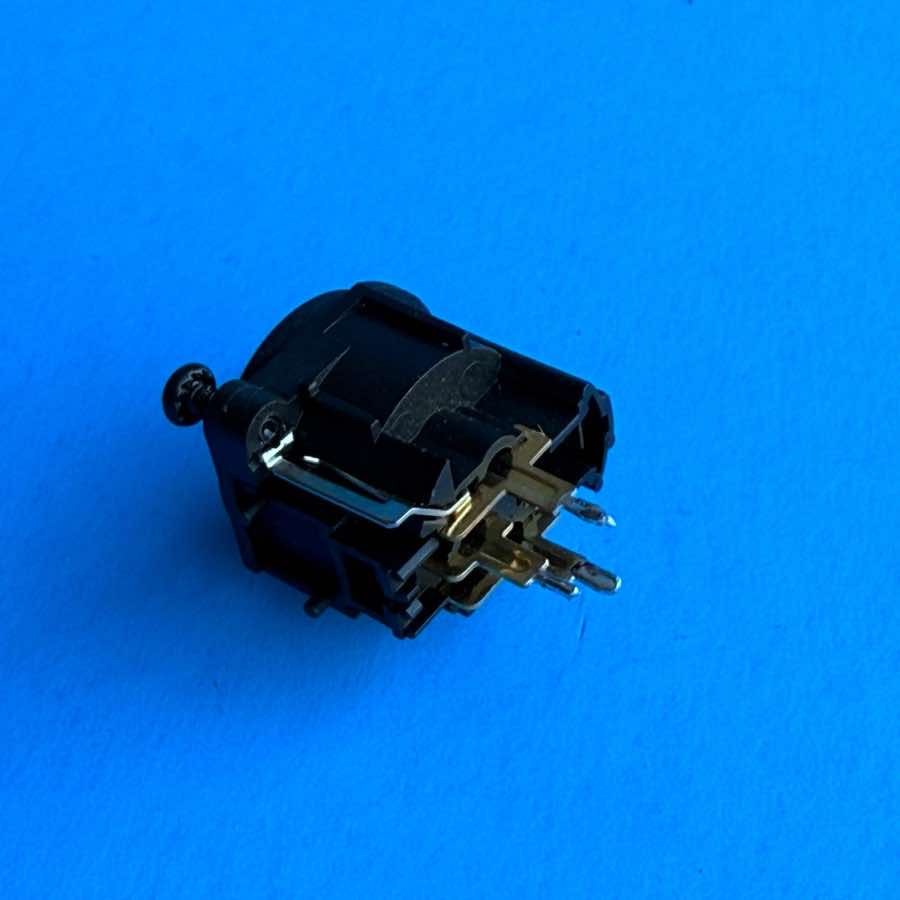 PEAVEY RQ2318 RQ Series Mixer Part: Female XLR Input Socket J.T. [2PCS]