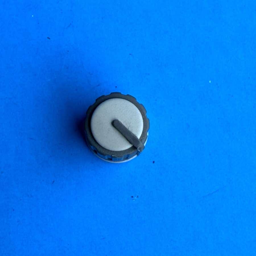 PEAVEY RQ2318 RQ Series Mixer Part: LARGE Knob Cover Cap Tip [WHITE] [2PCS]