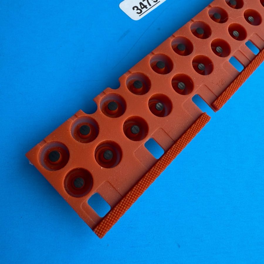 YAMAHA PSR-500 Keyboard Part: 12-Key Conductive Contact Rubber Pad Strip