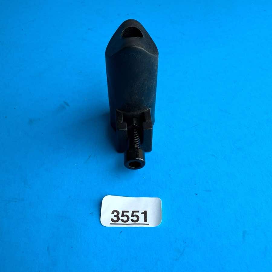 SIMMONS SD5K Electronic Drum Part: Cymbal Anti-Spin Seat with Nut & Bolt