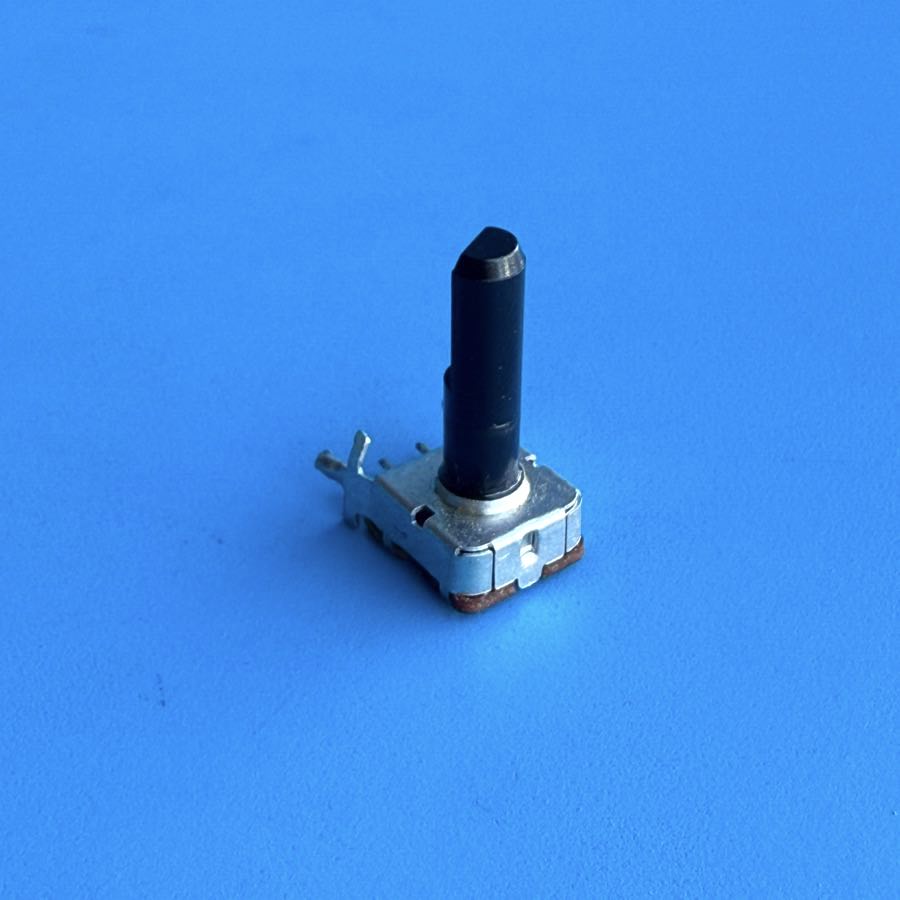 Fender Bullet Reverb (PR241) Guitar Amp Part: D-Shaft Potentiometer C250K Pot