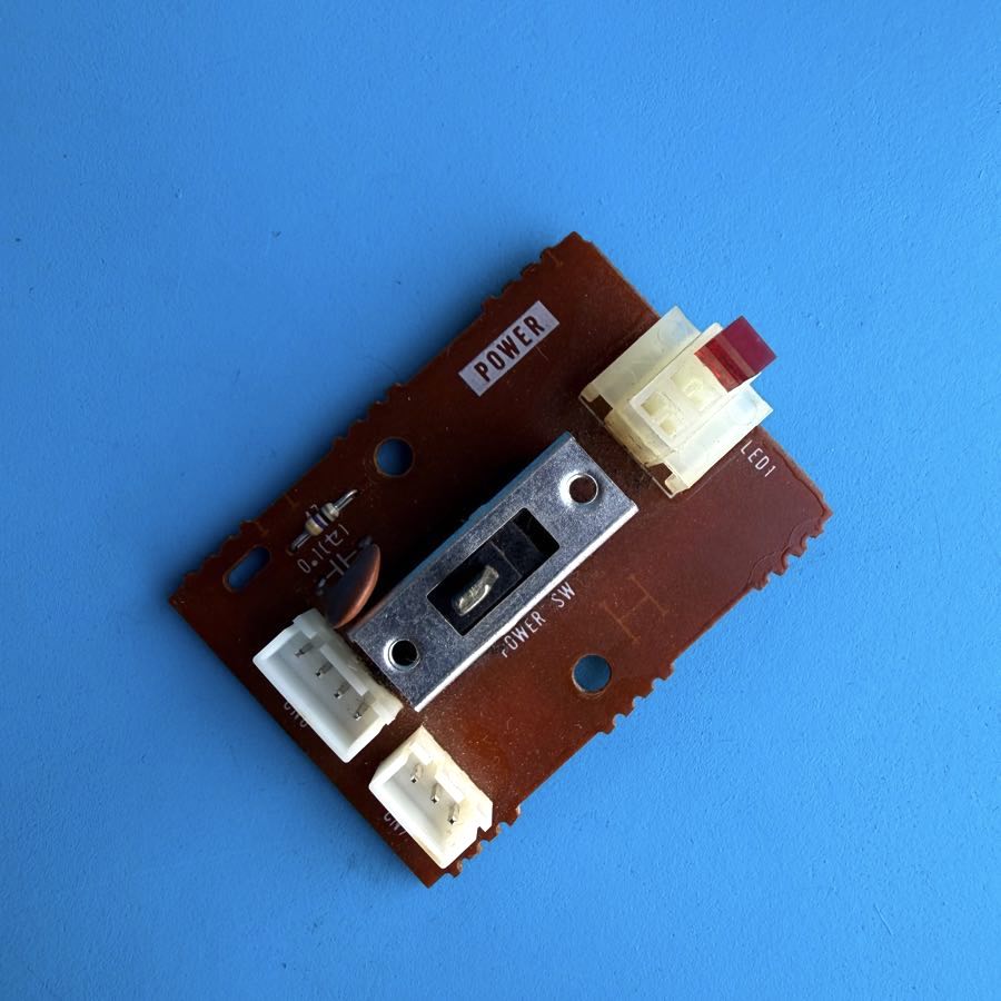 YAMAHA PSR-40 Keyboard Part: Power ON/OFF Slider Switch Light Board PCB