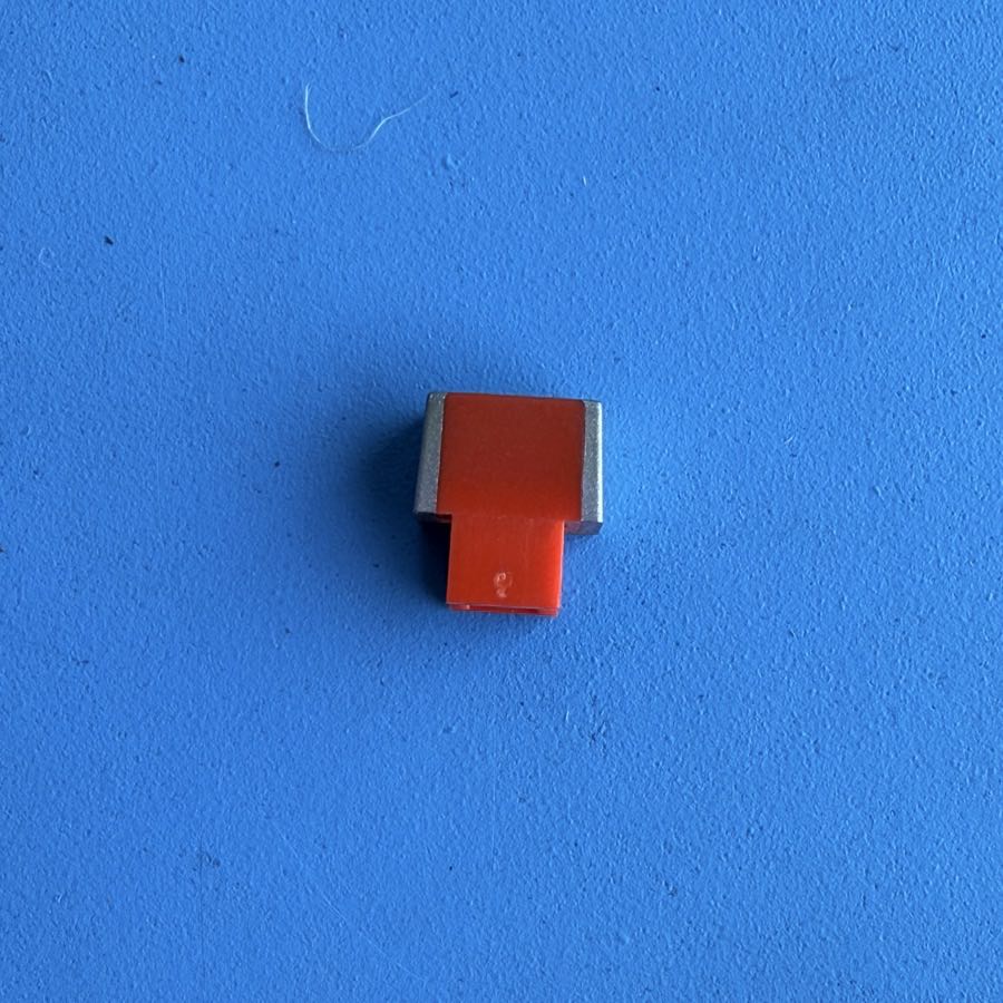 YAMAHA PSR-40 Keyboard Replacement Part: Push Button Cover Cap GRAY/RED [2PCS]