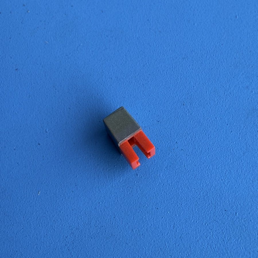 YAMAHA PSR-40 Keyboard Replacement Part: Push Button Cover Cap GRAY/RED [2PCS]