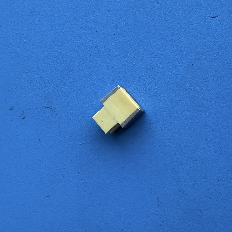 YAMAHA PSR-40 Keyboard Replacement Part: Push Button Cover Cap GRAY/BEIGE [2PCS]