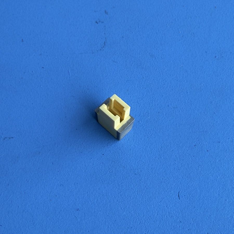 YAMAHA PSR-40 Keyboard Replacement Part: Push Button Cover Cap GRAY/BEIGE [2PCS]