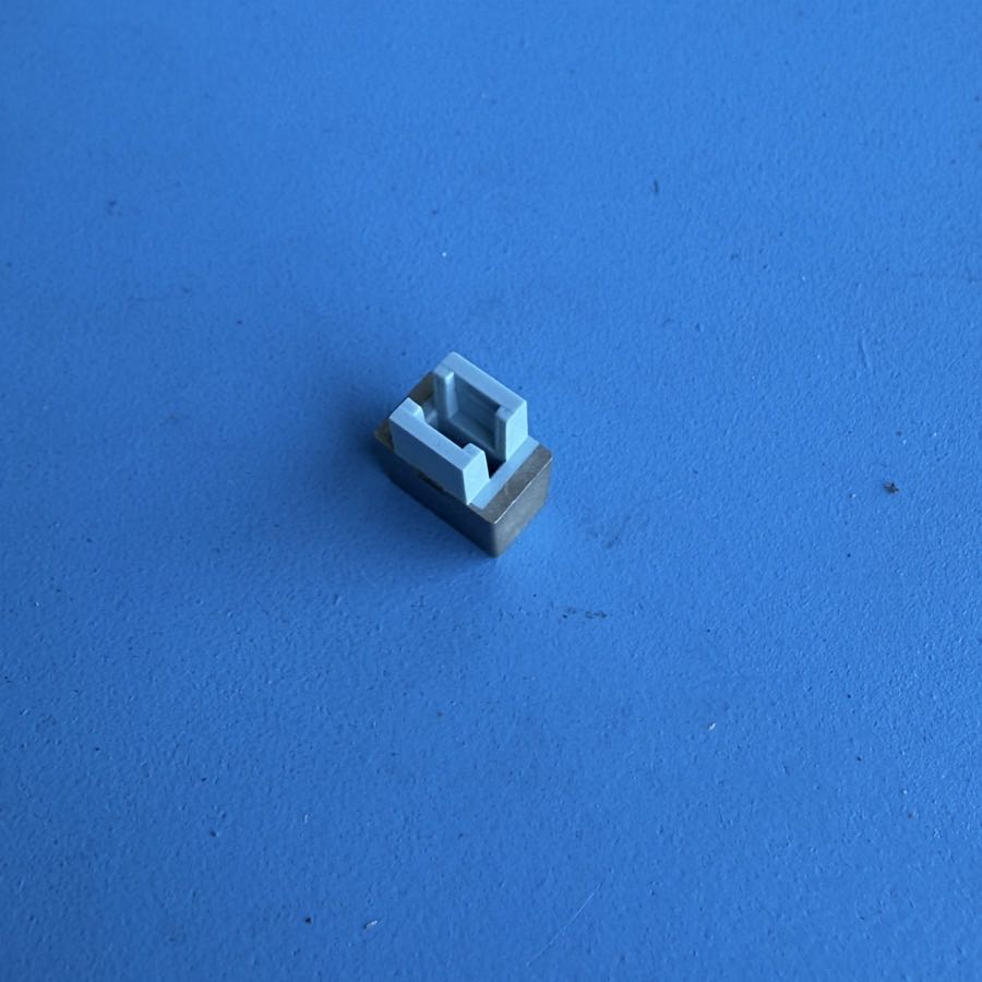 YAMAHA PSR-40 Keyboard Replacement Part: Push Button Cover Cap GRAY/BLUE [2PCS]