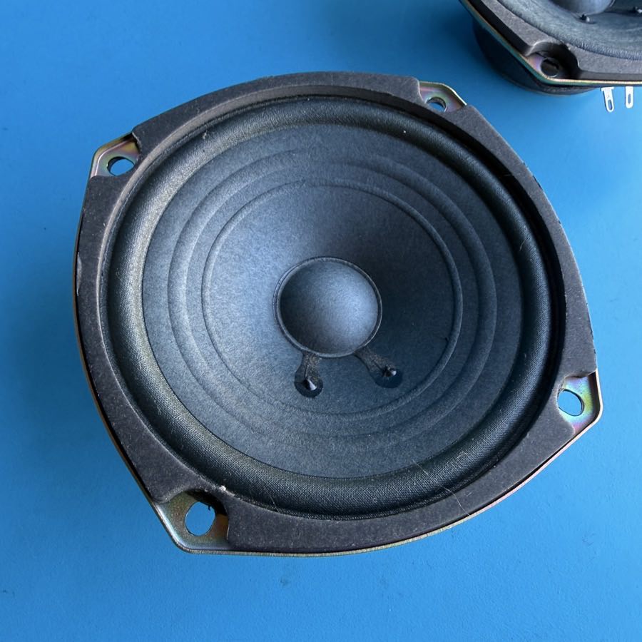 YAMAHA PSR-40 YPR-7 Keyboard Part: 4.5" Speaker 5W 4Ohms Woofer XA016A0 [Pair]