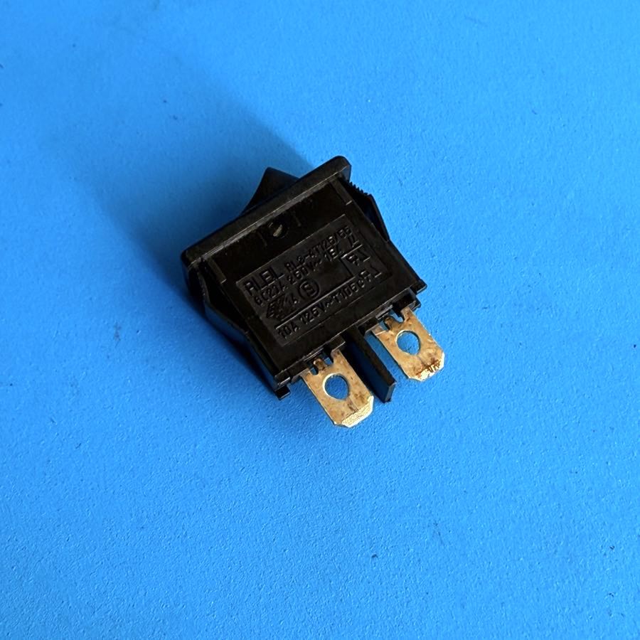 Line 6 Spider IV 15 Guitar Amplifier Part: Power ON/OFF Button Rocker Switch
