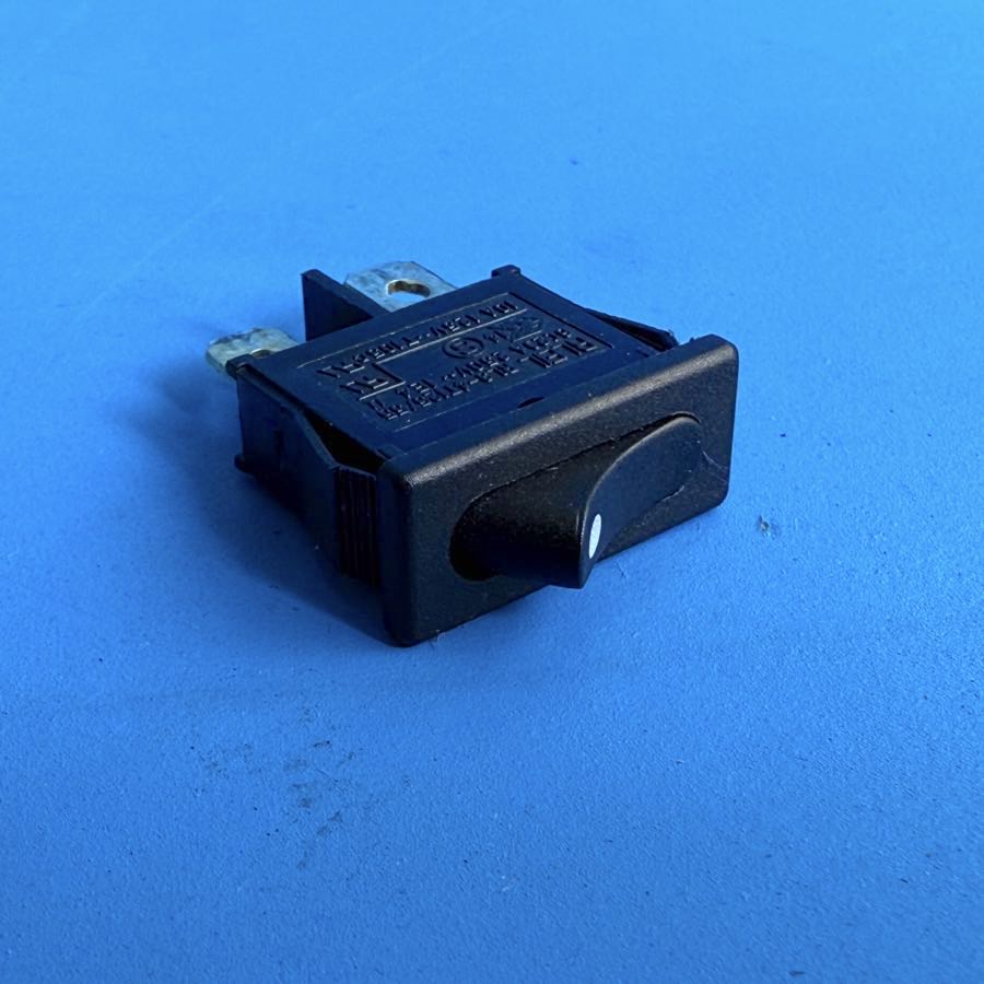 Line 6 Spider IV 15 Guitar Amplifier Part: Power ON/OFF Button Rocker Switch