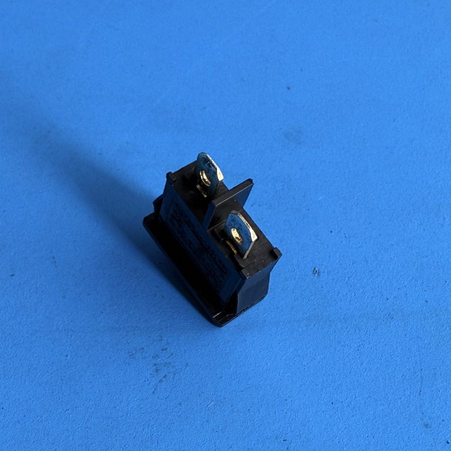 Line 6 Spider IV 15 Guitar Amplifier Part: Power ON/OFF Button Rocker Switch