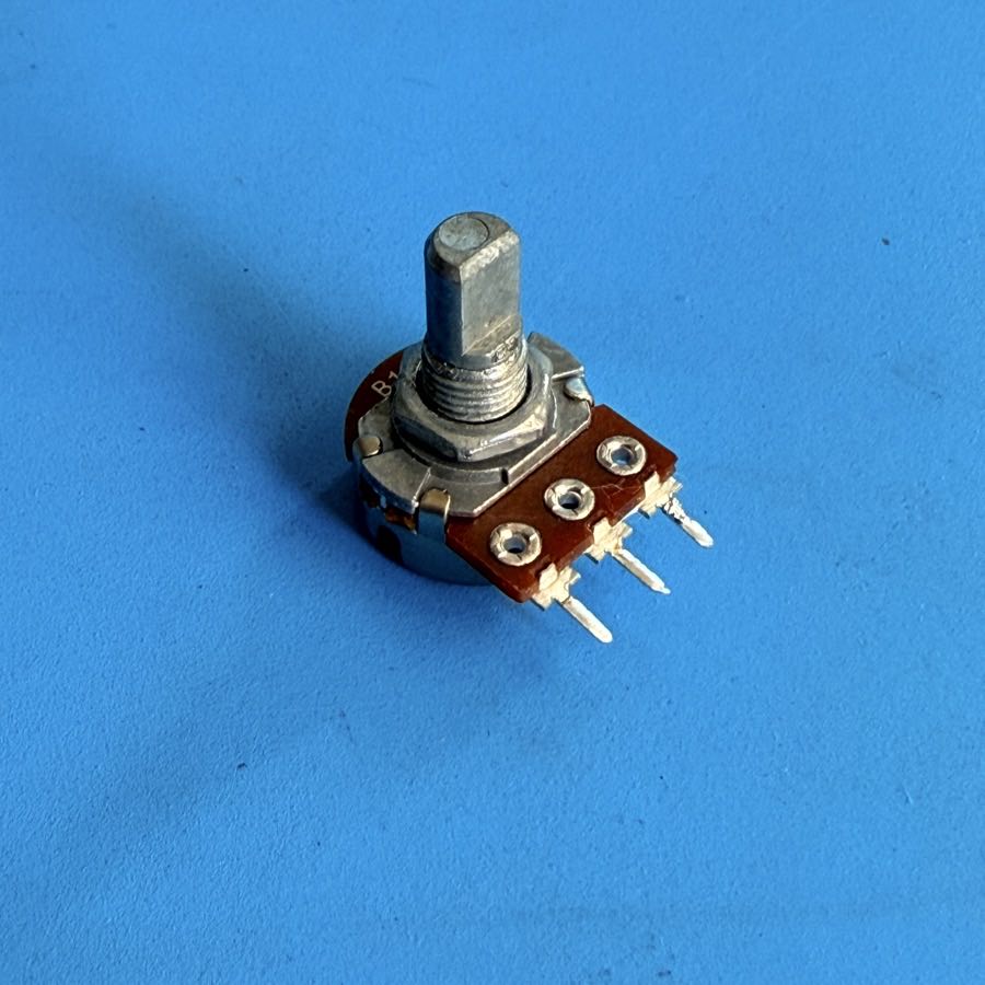 Line 6 Spider IV 15 Guitar Amplifier Part: D-Shaft Potentiometer B10K Pot
