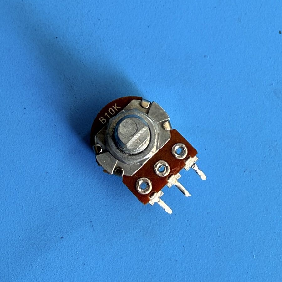 Line 6 Spider IV 15 Guitar Amplifier Part: D-Shaft Potentiometer B10K Pot