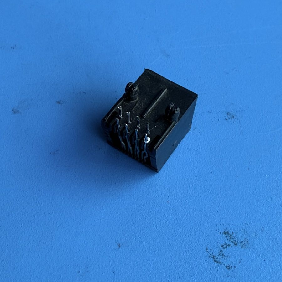 Line 6 Flextone II Guitar Amplifier Part: Ethernet Pedal Input 8-Pin Socket