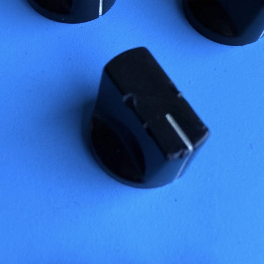 Line 6 Flextone II Guitar Amplifier Part: Volume Knob Cap w/Bushing [3PCS]