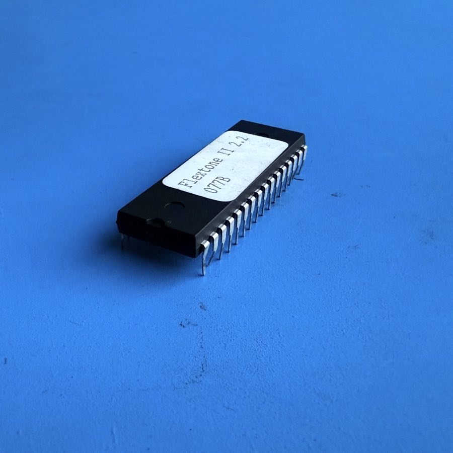Line 6 Flextone II Amplifier Part: IC Processor GE202302701 28-Pin DIP Chip