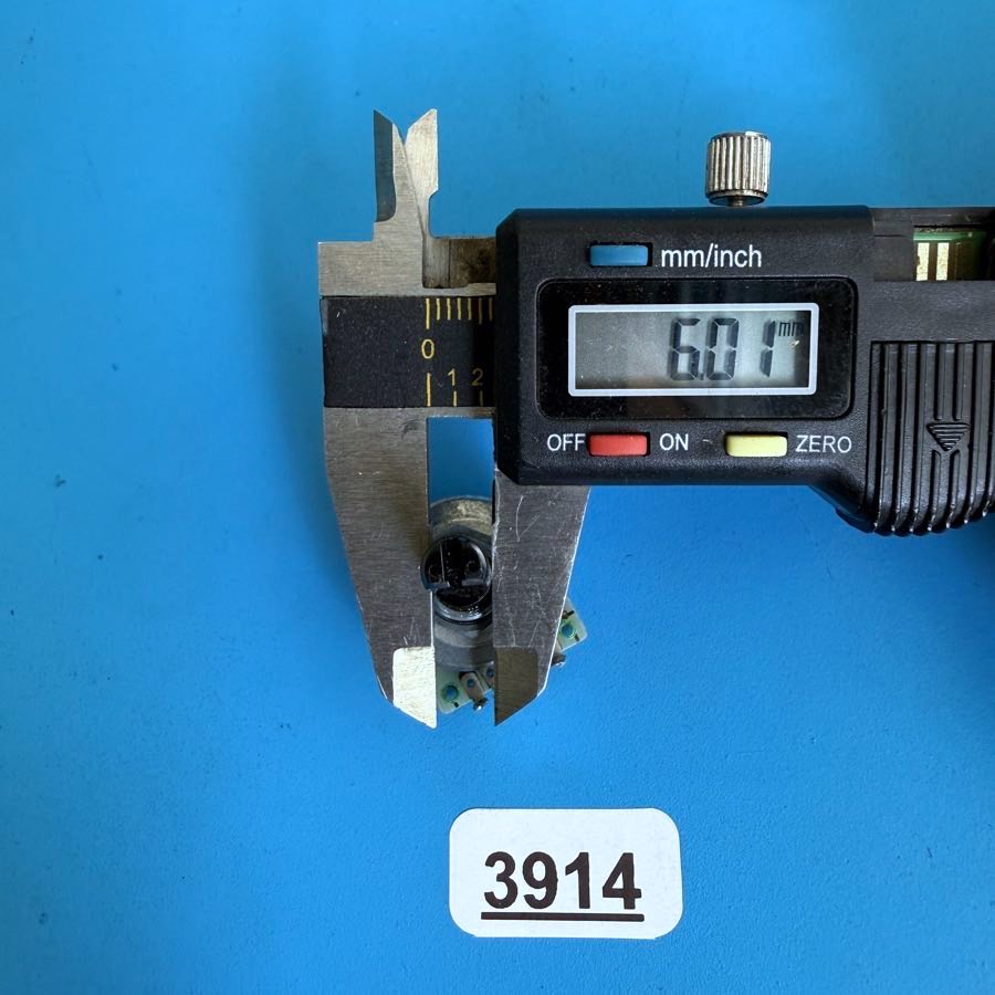 Line 6 Flextone II Guitar Amplifier Part: Amp/Effect 16-Detent Rotary Encoder