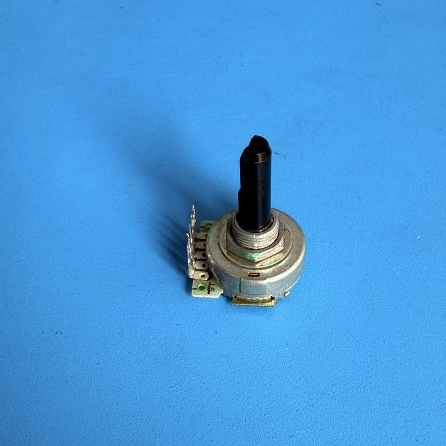 Line 6 Flextone II Guitar Amplifier Part: Amp/Effect 16-Detent Rotary Encoder