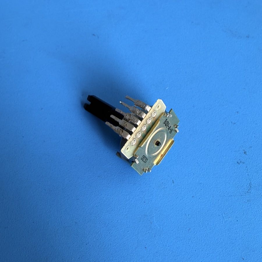 Line 6 Flextone II Guitar Amplifier Part: Amp/Effect 16-Detent Rotary Encoder
