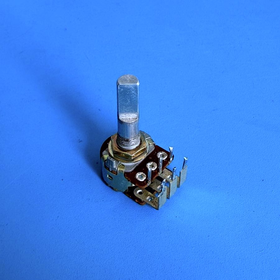 Line 6 Flextone II Guitar Amplifier Part: Volume 6-Pin Potentiometer B10K Pot