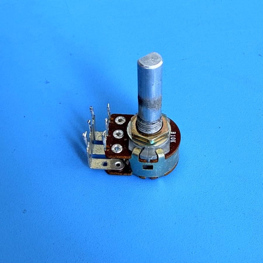 Line 6 Flextone II Guitar Amplifier Part: Volume 6-Pin Potentiometer B10K Pot