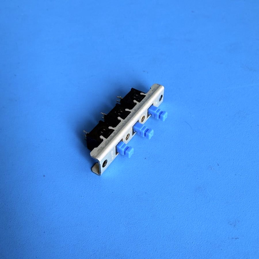 YAMAHA PSR-40 Keyboard Replacement Part: 3 Linked Push Switch Set