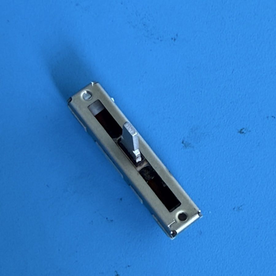 YAMAHA PSR-40 Keyboard Replacement Part: Fader Slider Potentiometer 500KC