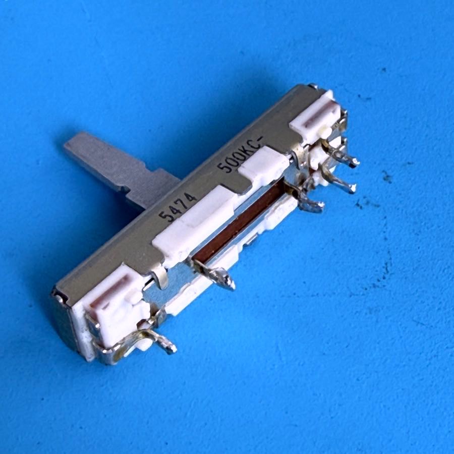 YAMAHA PSR-40 Keyboard Replacement Part: Fader Slider Potentiometer 500KC