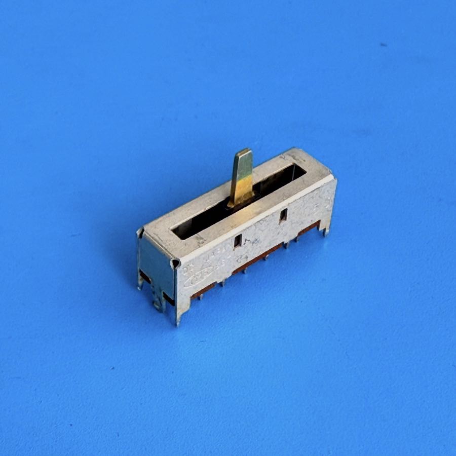 YAMAHA PSR-40 Keyboard Part: Auto Bass Chord 5-Position Slider Switch