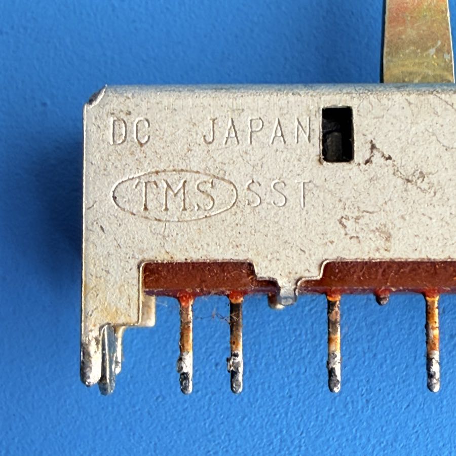 YAMAHA PSR-40 Keyboard Part: Auto Bass Chord 5-Position Slider Switch