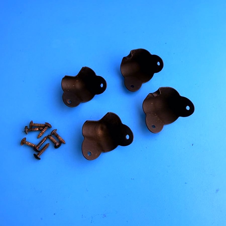 Line 6 Flextone II Guitar Amplifier Part: Metal Cabinet Corner w/Screws [4PCS]