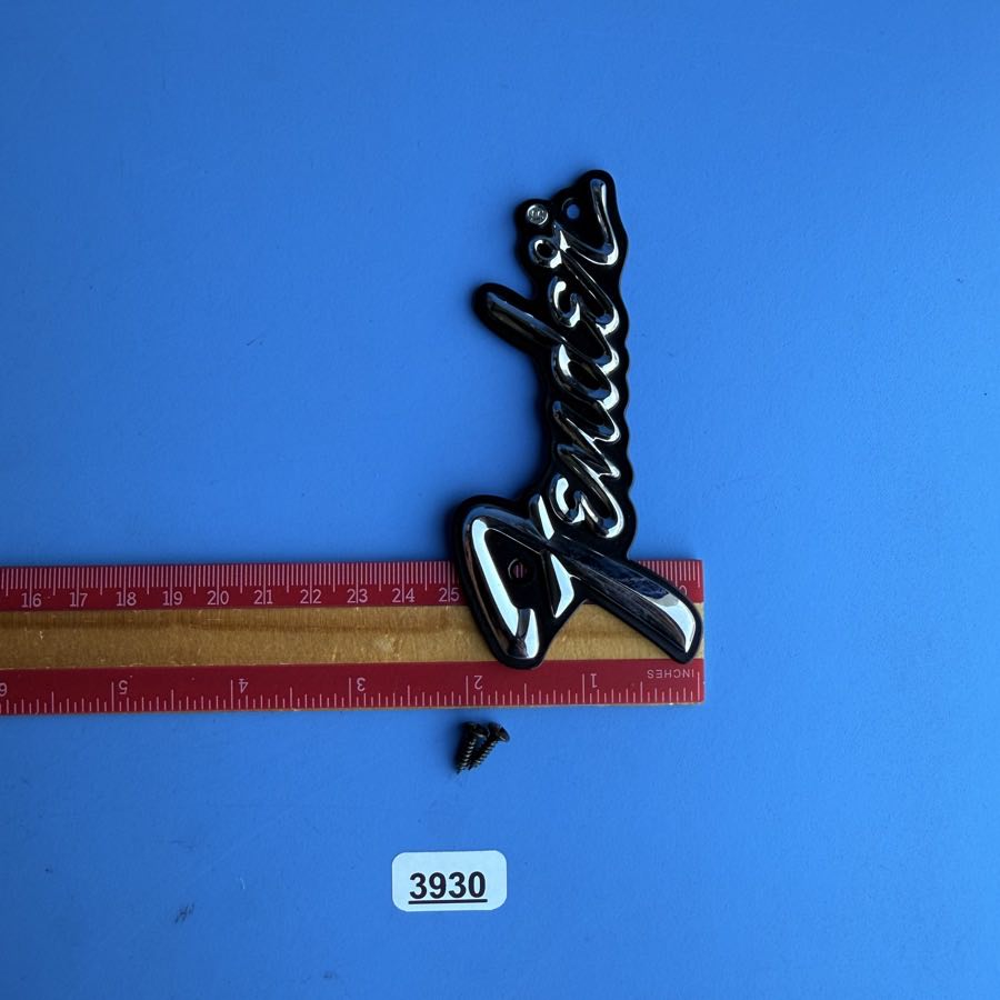 Fender Frontman 15G (PR495) Amplifier Part: Plastic Emblem Badge Logo w/Screws