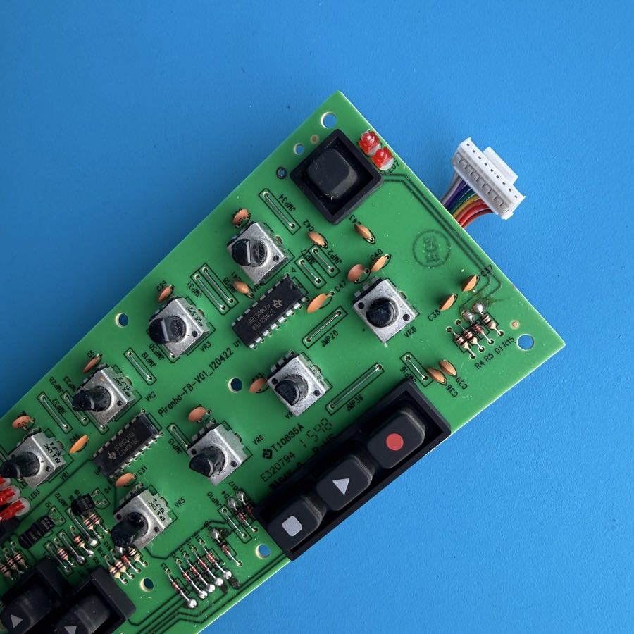 M-AUDIO Axiom AIR Mini 32 MIDI Keyboard Part: Button Knob Function Board w/Pads