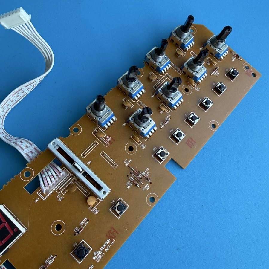 M-AUDIO OXYGEN 25 MKIII MIDI Keyboard Part: Fader Slider Display Control Board