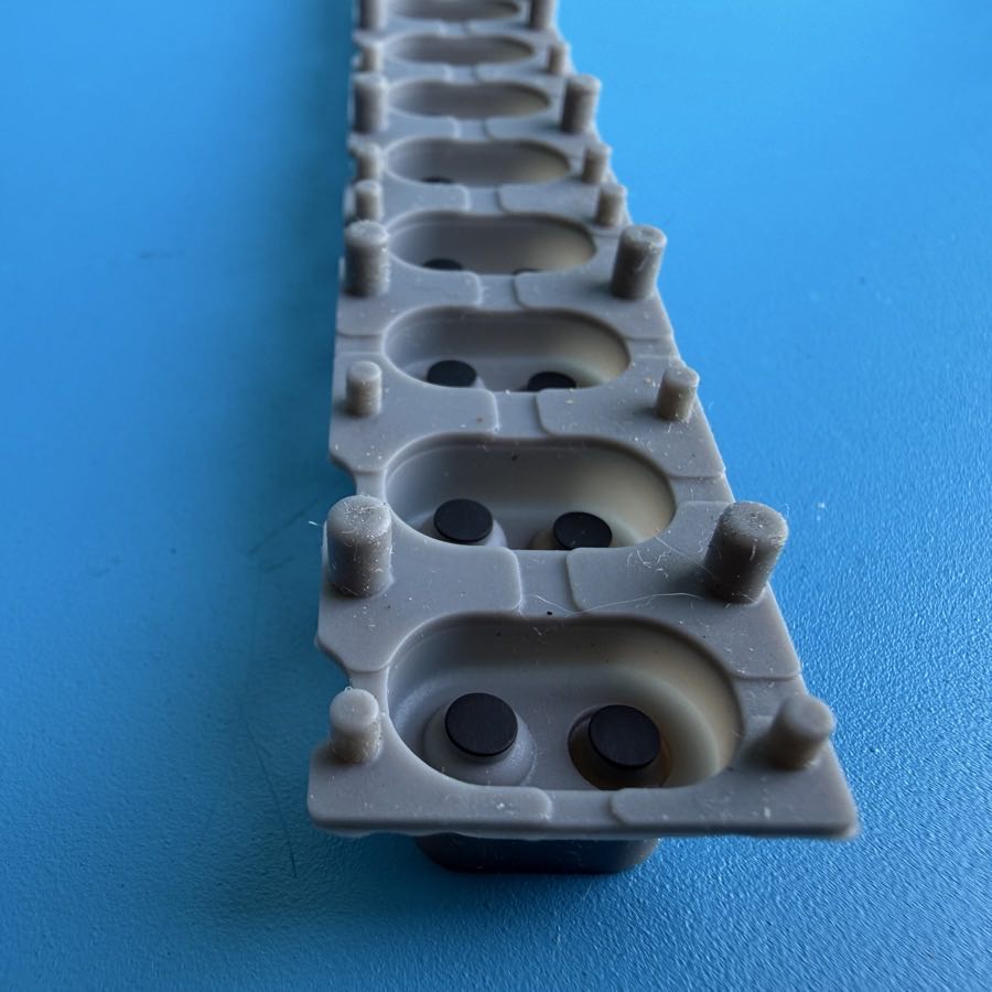 M-AUDIO OXYGEN MKIII KeyStation 49es Keyboard Part: 12-Key Conductive Pad Strip