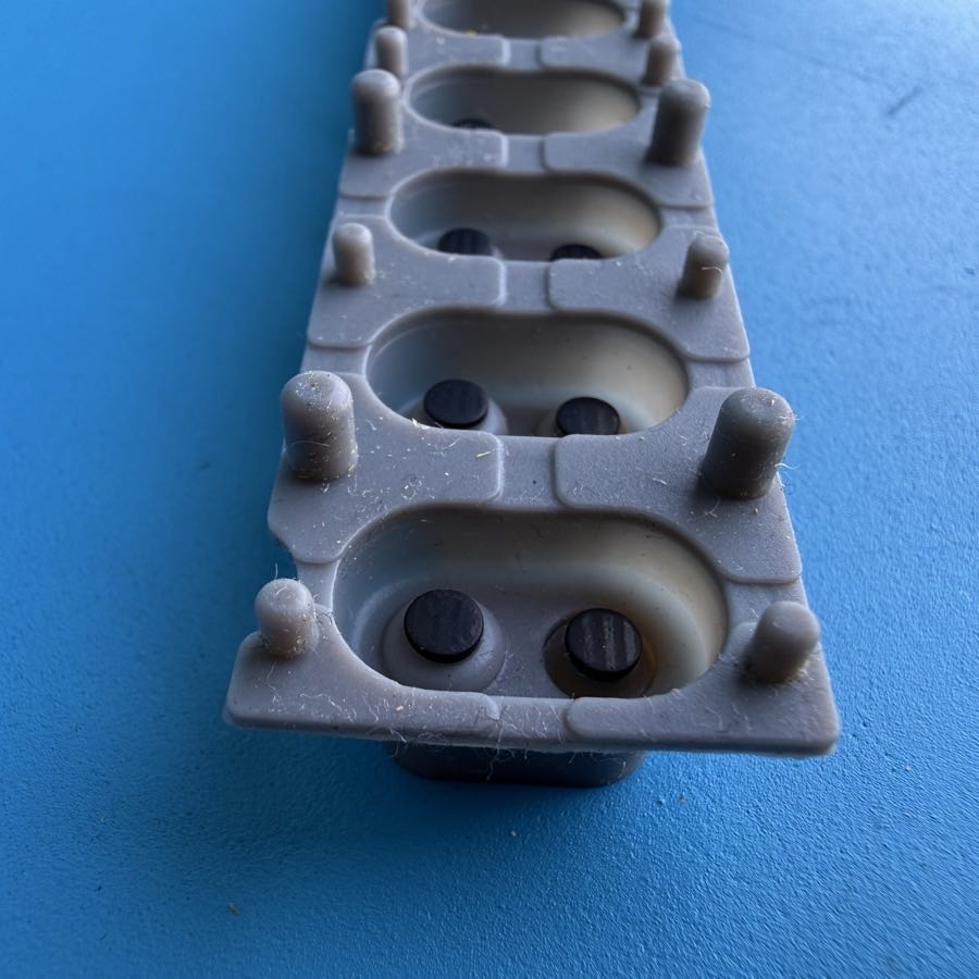 M-AUDIO OXYGEN MKIII KeyStation 49es Keyboard Part: 13-Key Conductive Pad Strip